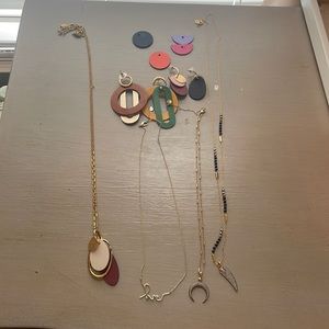 Stella & Dot bundle of earrings and necklaces including color swap collection